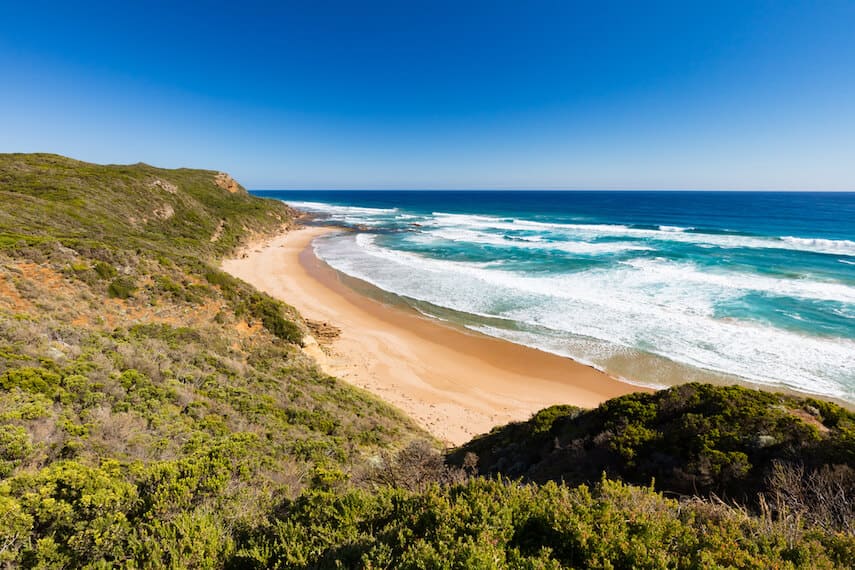 Read more about the article Castle Cove: Secluded Beach and Rock Formations