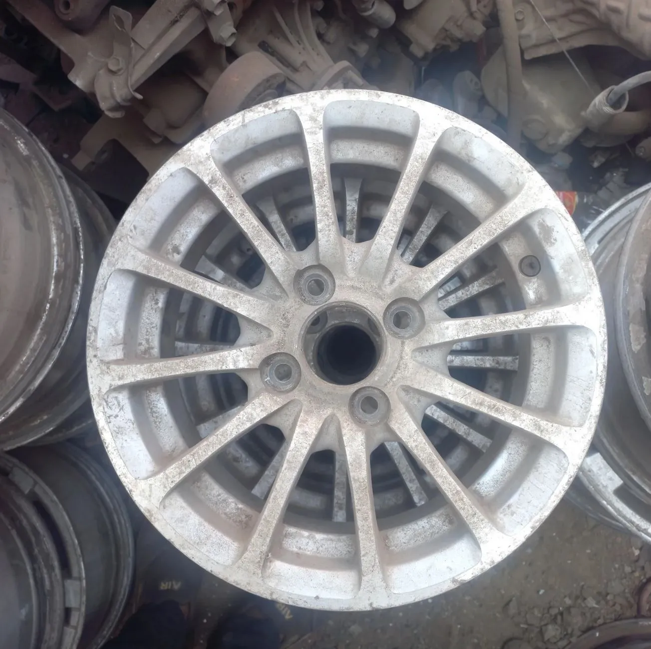 Alloy wheels, shiny rims mean shiny returns