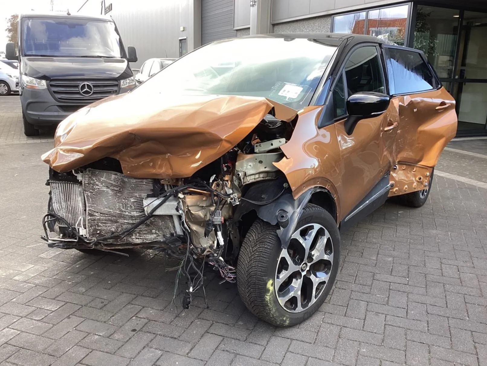 You are currently viewing What Are the Most Valuable Car Parts to Scrap?